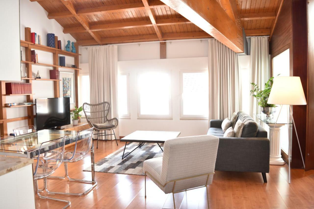 Architect-Designed Loft In A Historic Hilltop Neighborhood Лиссабон Экстерьер фото